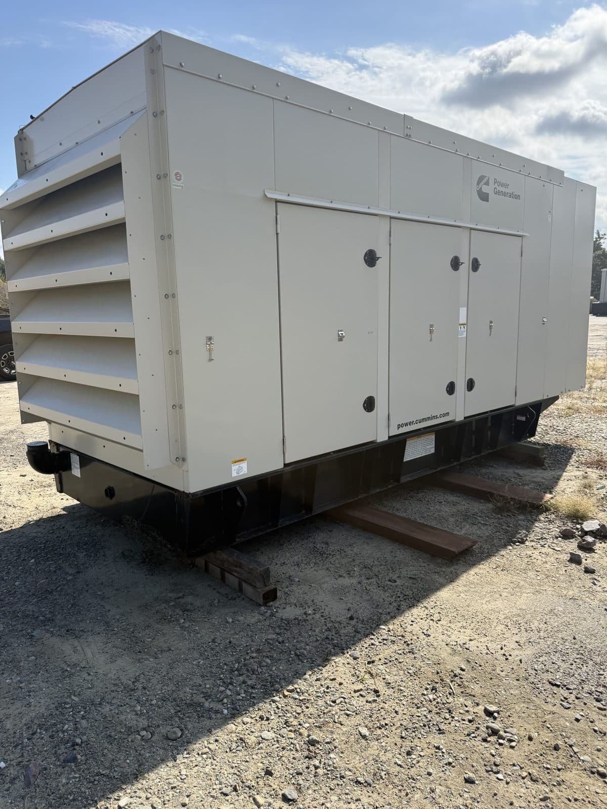 2017 Cummins 250 kW Diesel Generator